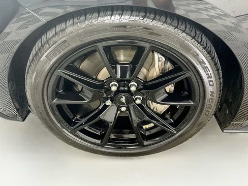 Used 2017 Ford Mustang GT Premium w/ Equipment Group 401A RWD image 23