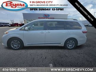 Used 2017 Toyota Sienna XLE w/ XLE Navigation Package FWD 360° Tour