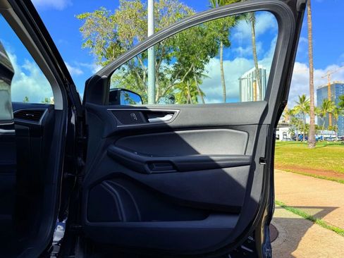 Used 2019 Ford Edge SEL w/ Equipment Group 201A image 14