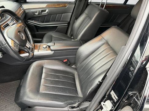Used 2014 Mercedes-Benz E 550 4MATIC Sedan image 10