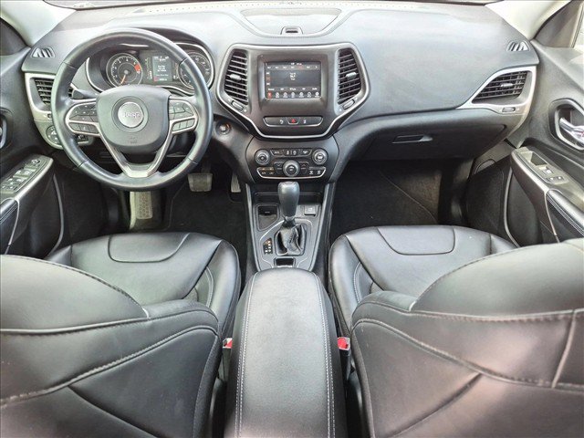 Used 2021 Jeep Cherokee Latitude Plus FWD image 16