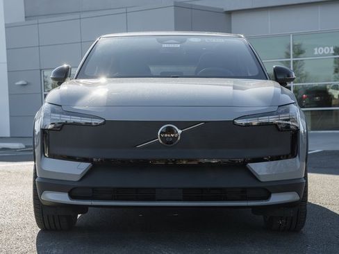 New 2026 Volvo EX30 Cross Country Ultra image 2