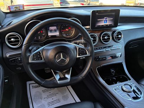 Used 2019 Mercedes-Benz GLC 300 4MATIC image 35