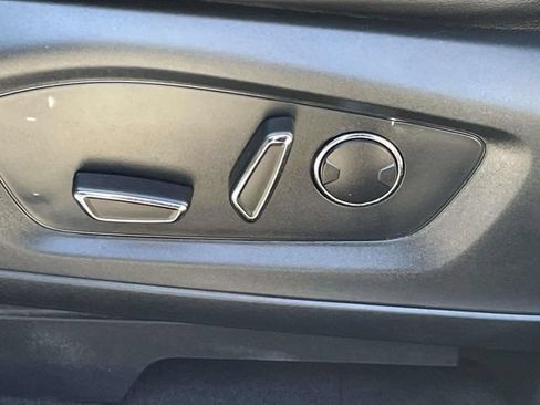 Used 2020 Ford Explorer Limited AWD/4WD image 19