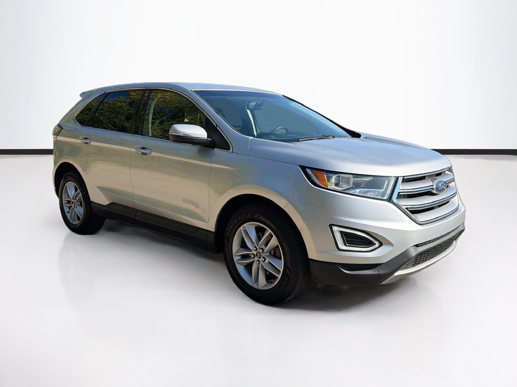 Used 2017 Ford Edge SEL FWD image 3