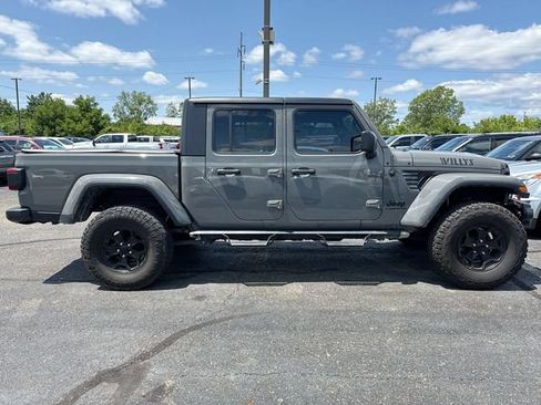 Used 2021 Jeep Gladiator Sport AWD/4WD image 5