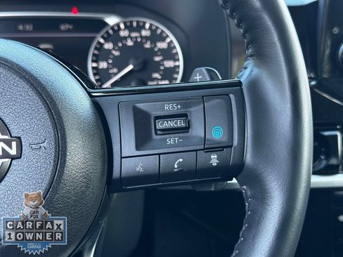 Used 2025 Nissan Pathfinder SL AWD/4WD image 24