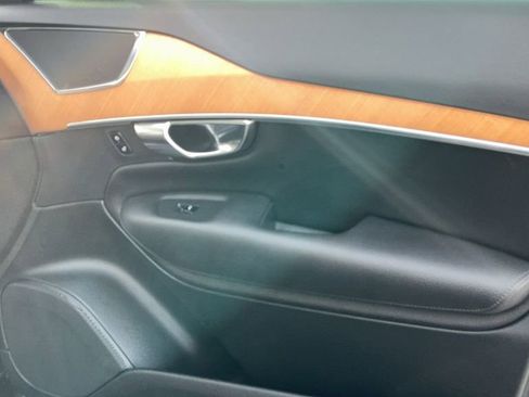 Used 2021 Volvo XC90 T8 Inscription Expression w/ Advanced Package image 21