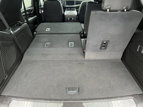 Used 2021 GMC Yukon Denali image 20