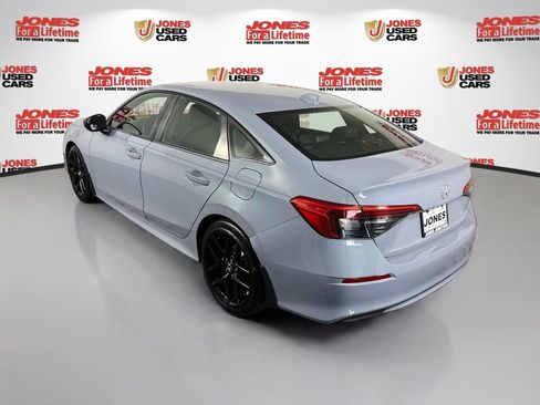 Used 2024 Honda Civic Sport image 2
