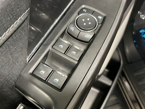 Used 2024 Ford F150 Lariat AWD/4WD image 20