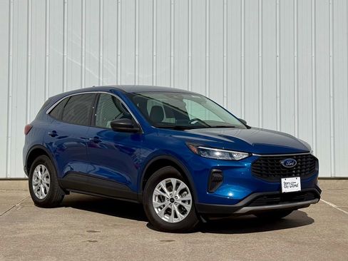 Certified 2023 Ford Escape Active image 7