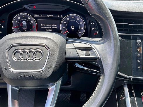 Used 2019 Audi Q8 Premium Plus w/ Premium Plus AWD/4WD image 17