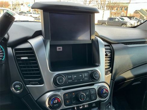 Used 2016 Chevrolet Suburban LTZ image 24