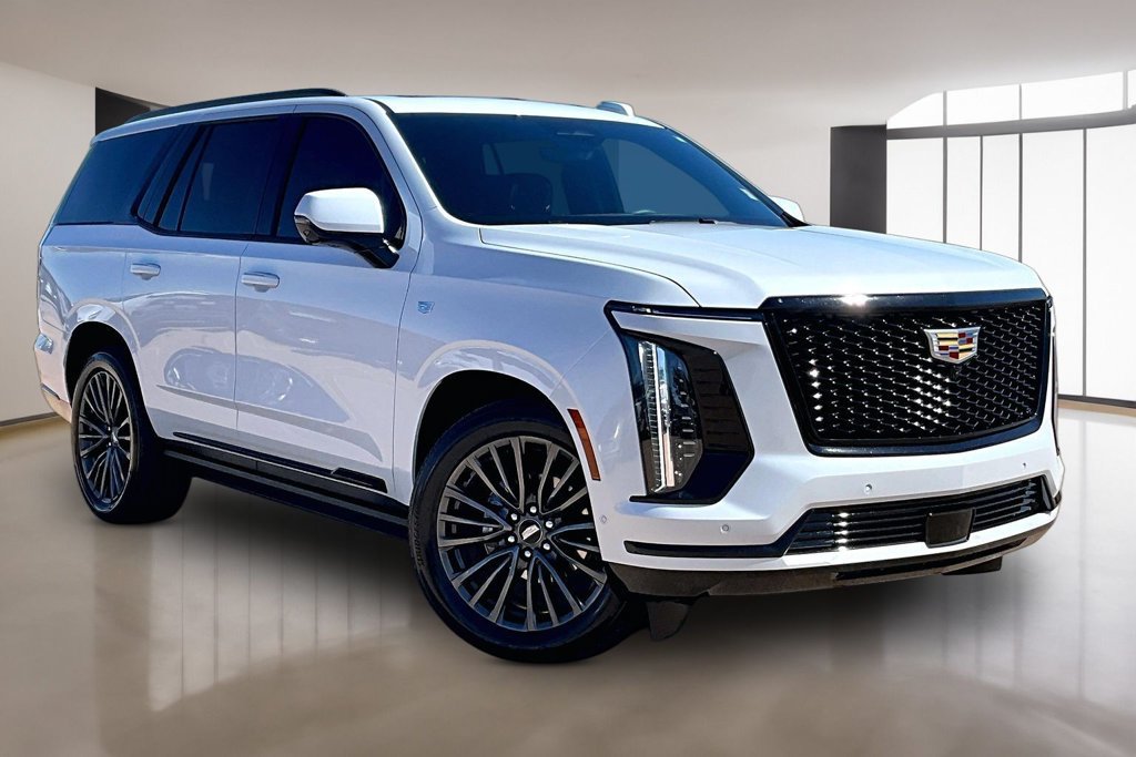 Used 2026 Cadillac Escalade Platinum Sport w/ LPO, Floor Liner Package AWD/4WD image 11