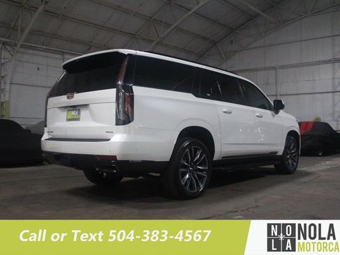 Used 2021 Cadillac Escalade ESV Sport w/ Heavy-Duty Trailer Package image 10