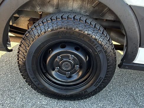 Used 2017 Ford Transit 350 XLT RWD image 18