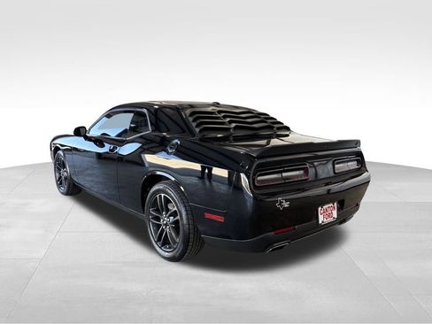 Used 2019 Dodge Challenger SXT w/ Blacktop Package image 3