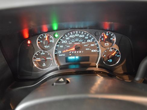 Used 2024 Chevrolet Express 2500 w/ Driver Convenience Package image 23