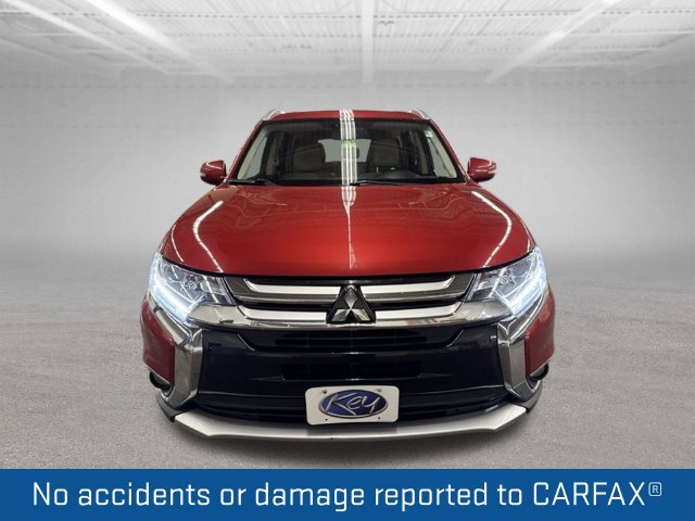Used 2018 Mitsubishi Outlander SEL AWD/4WD image 2