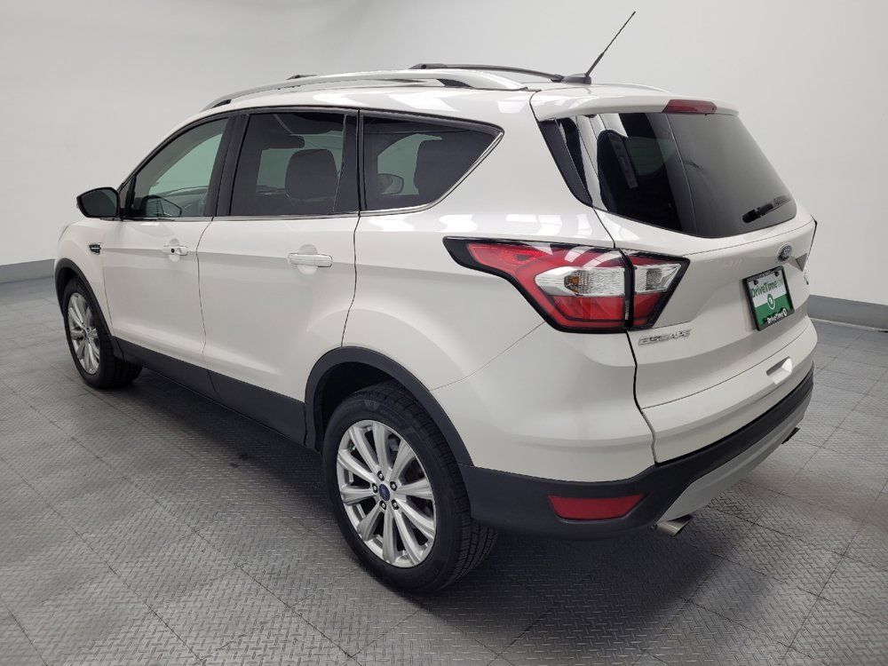 Used 2017 Ford Escape Titanium FWD image 3