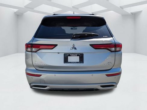 Used 2023 Mitsubishi Outlander SEL AWD/4WD image 6