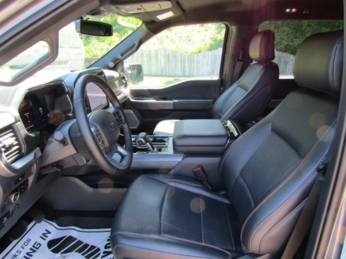 Used 2025 Ford F150 Lariat w/ Equipment Group 501A Mid AWD/4WD image 12