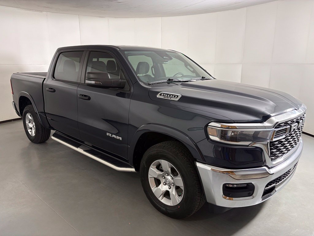 Used 2025 RAM 1500 Big Horn AWD/4WD image 2