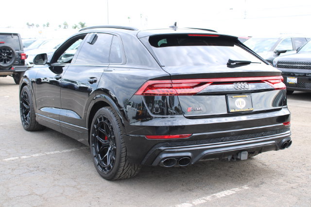 Used 2022 Audi SQ8 Prestige w/ Prestige Package AWD/4WD image 3