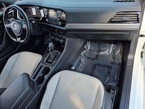 Used 2021 Volkswagen Jetta R-Line FWD image 20