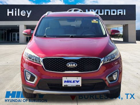 Used 2017 Kia Sorento EX image 7