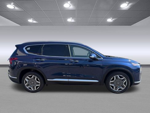 Used 2022 Hyundai Santa Fe Limited w/ Cargo Package FWD image 4