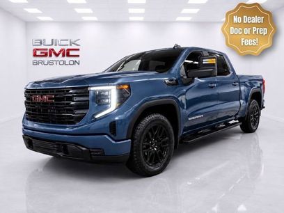 Used 2024 GMC Sierra 1500 Pro w/ Graphite Edition
