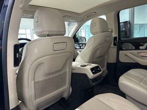Used 2020 Mercedes-Benz GLS 450 4MATIC image 38