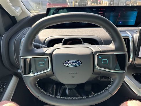 New 2026 Ford Expedition Platinum w/ Driver's Package image 21