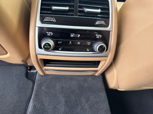 Used 2022 BMW 740i RWD image 30