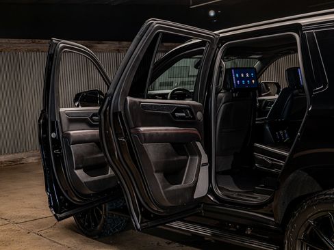 Used 2026 GMC Yukon AT4 Ultimate AWD/4WD image 29