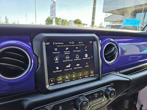 Used 2021 Jeep Wrangler Unlimited Sahara w/ Uconnect 4C Nav & Sound Group AWD/4WD image 21