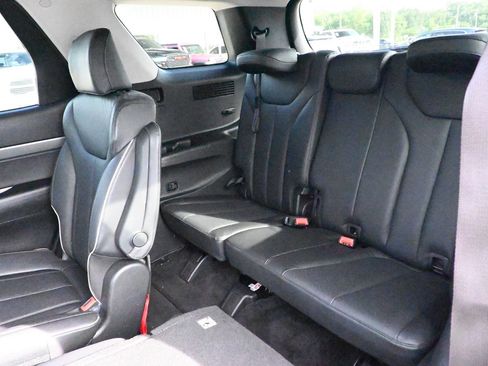 Used 2025 Hyundai Palisade SEL FWD image 24