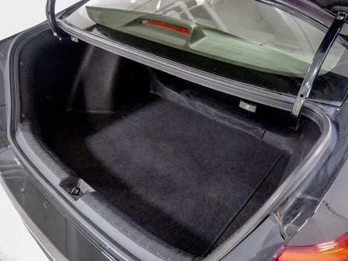 Used 2022 Honda Civic EX image 9