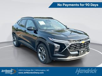 Used 2025 Chevrolet Trax LT w/ LT Convenience Package FWD video 1
