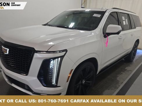 Used 2025 Cadillac Escalade ESV Sport Platinum image 1