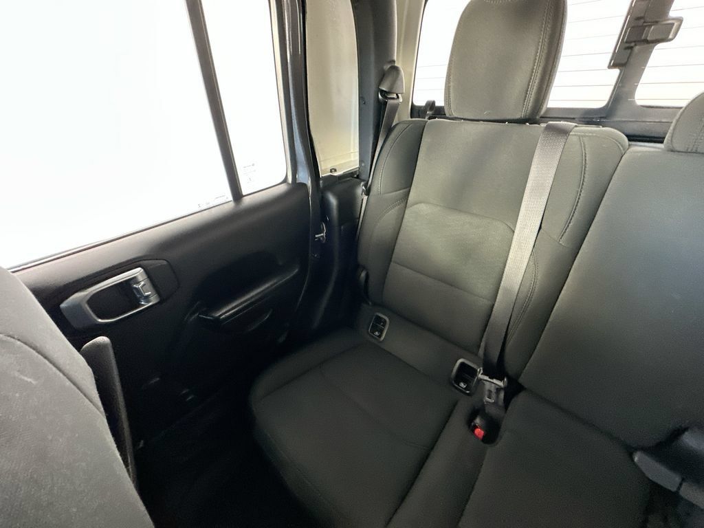 Used 2020 Jeep Gladiator Sport AWD/4WD image 12