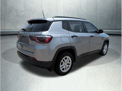 Used 2018 Jeep Compass Sport FWD image 6