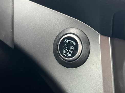 Used 2019 Ford Escape SEL image 25