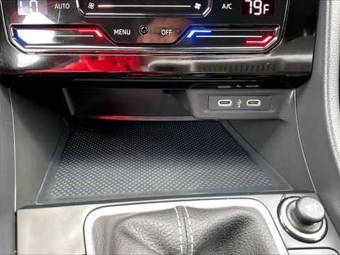 Used 2025 Volkswagen Jetta Sport image 25