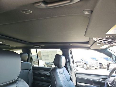 New 2026 Jeep Grand Wagoneer 4WD image 12