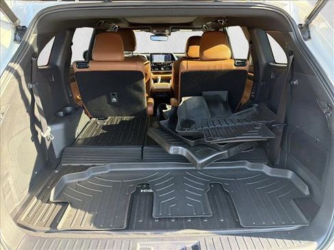 Used 2021 Toyota Highlander Platinum image 27