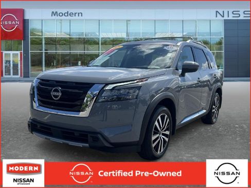 Certified 2025 Nissan Pathfinder Platinum w/ Cargo Package FWD image 1