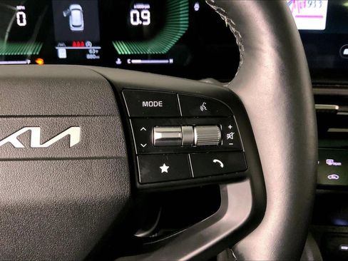 Used 2026 Kia Sportage EX w/ EX Panorama Roof Package image 19